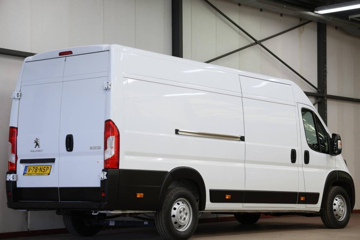 Peugeot Boxer Peugeot Boxer 2.2 BlueHDi 140 L4H2 HEAVY DUTY