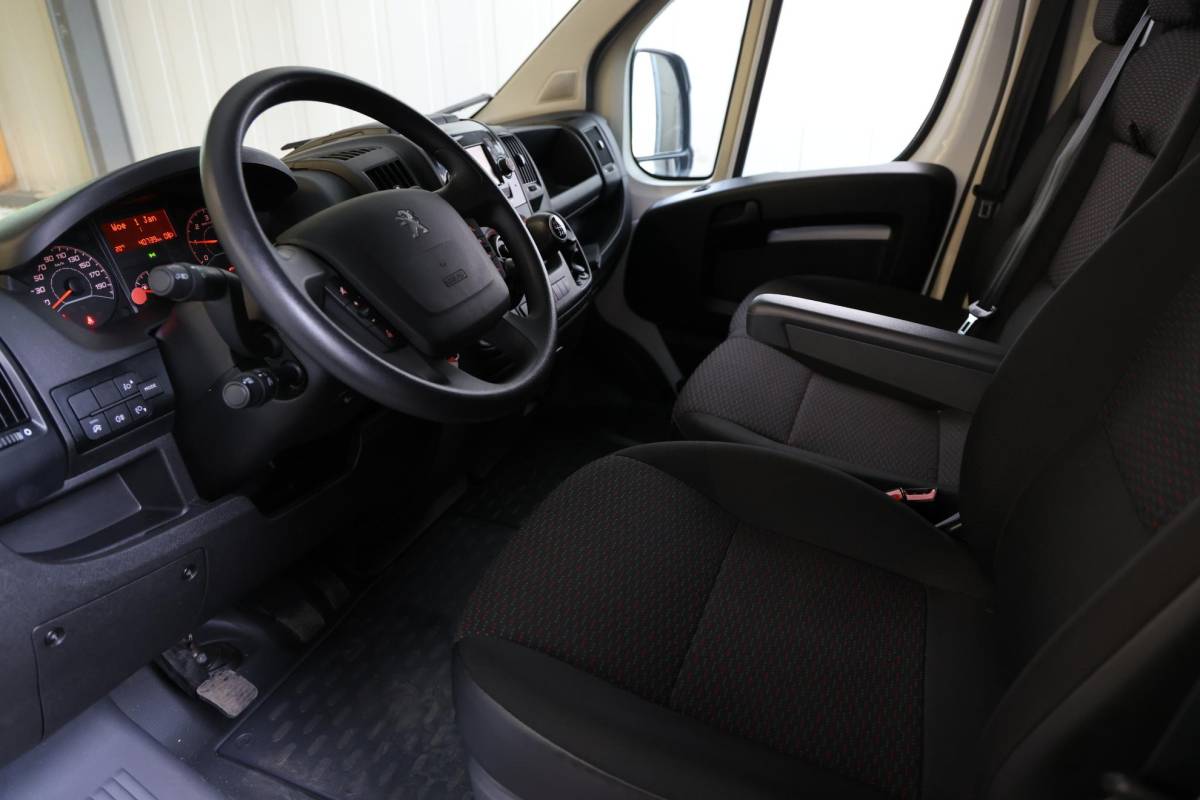 Peugeot Boxer Peugeot Boxer 2.2 BlueHDi 140 L4H2 HEAVY DUTY