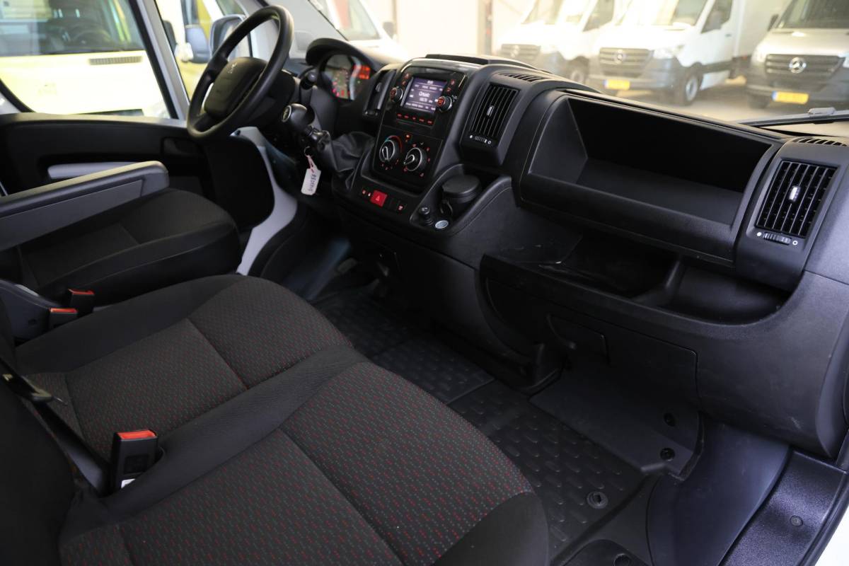 Peugeot Boxer Peugeot Boxer 2.2 BlueHDi 140 L4H2 HEAVY DUTY