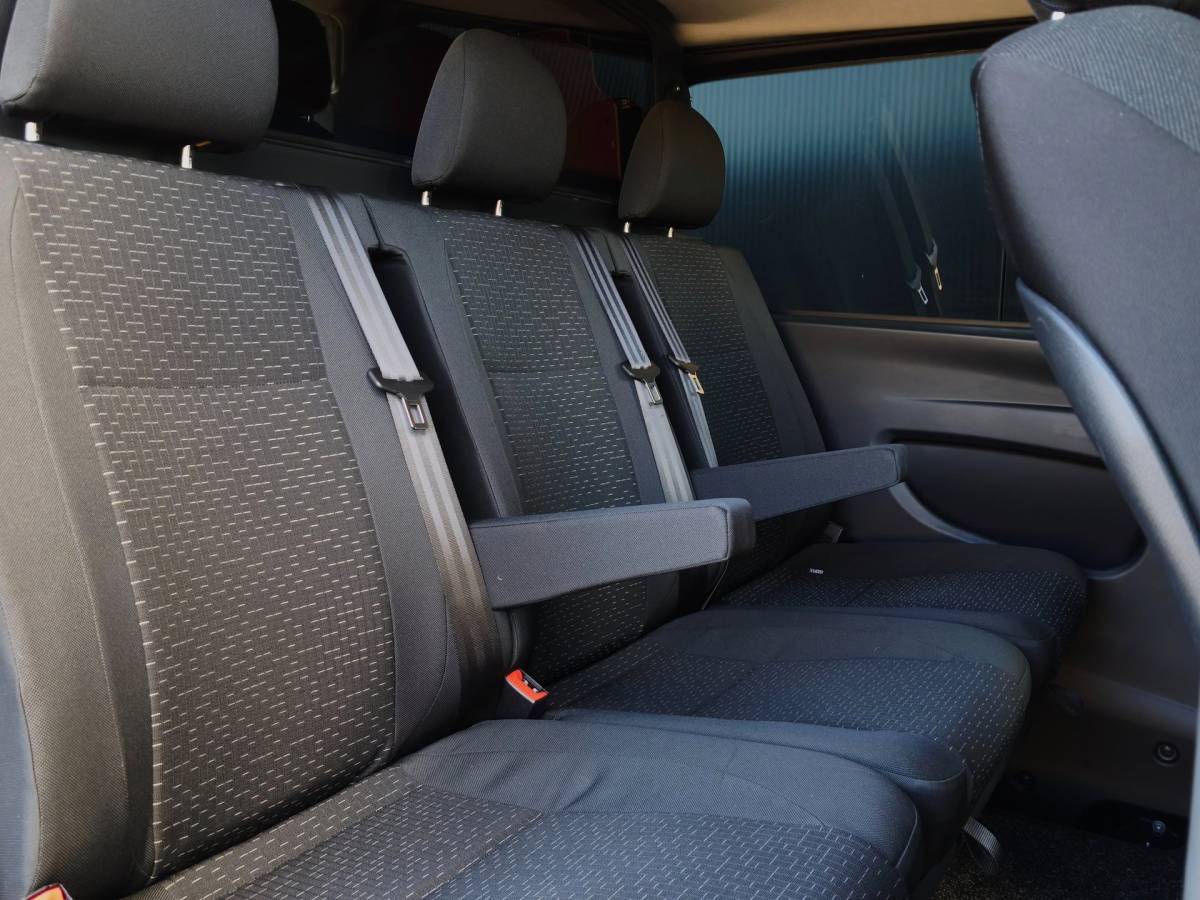 Mercedes-Benz Vito Mercedes Vito 114CDI XXL AUT DUBBELE CABINE 2X SCHUIFDEUR LED CRUISE M-BUX PDC CAMERA TREKHAAK STOELVERWARMING