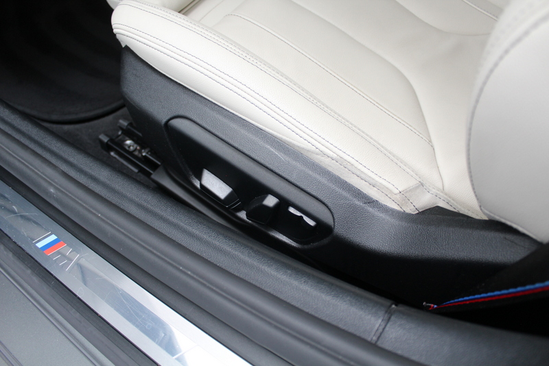 BMW Z4 BMW Z4 Roadster sDrive30i | 259PK | Mat Grijs (Frozen Grey II) | M-Sport | Nederlandse auto | Leder Elfenbeinweiss | HUD