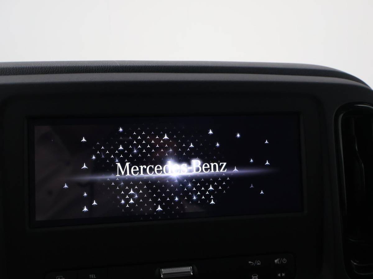 Mercedes-Benz eVito Mercedes-Benz eVito 112 L2 60 kWh *NIEUW* + 2 SCHUIFDEUREN | CAMERA | LMV | STOELVERW. | APPLE CARPLAY
