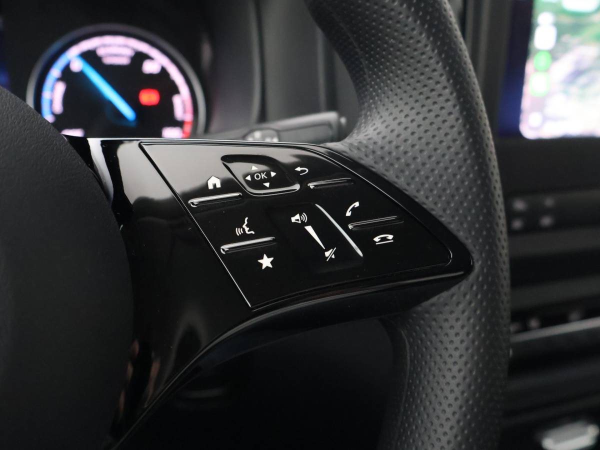 Mercedes-Benz eVito Mercedes-Benz eVito 112 L2 60 kWh *NIEUW* + 2 SCHUIFDEUREN | CAMERA | LMV | STOELVERW. | APPLE CARPLAY