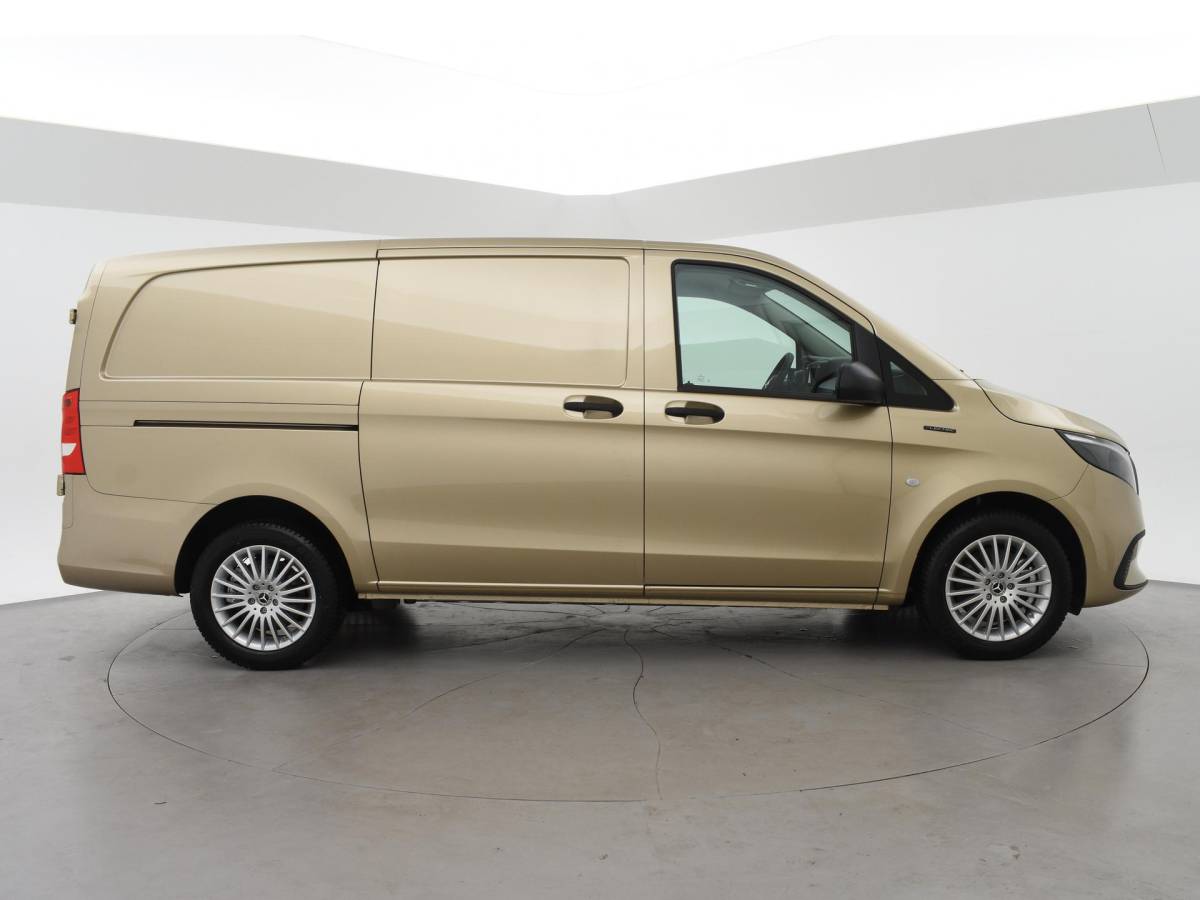 Mercedes-Benz eVito Mercedes-Benz eVito 112 L2 60 kWh *NIEUW* + 2 SCHUIFDEUREN | CAMERA | LMV | STOELVERW. | APPLE CARPLAY