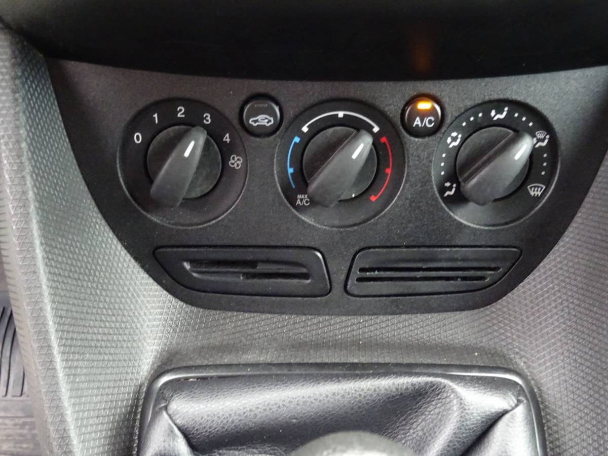 Ford Transit Connect Ford Transit Connect 1.6 TDCI L1 Ambiente First Edition * MARGE * 4 SEIZOENSBANDEN !!