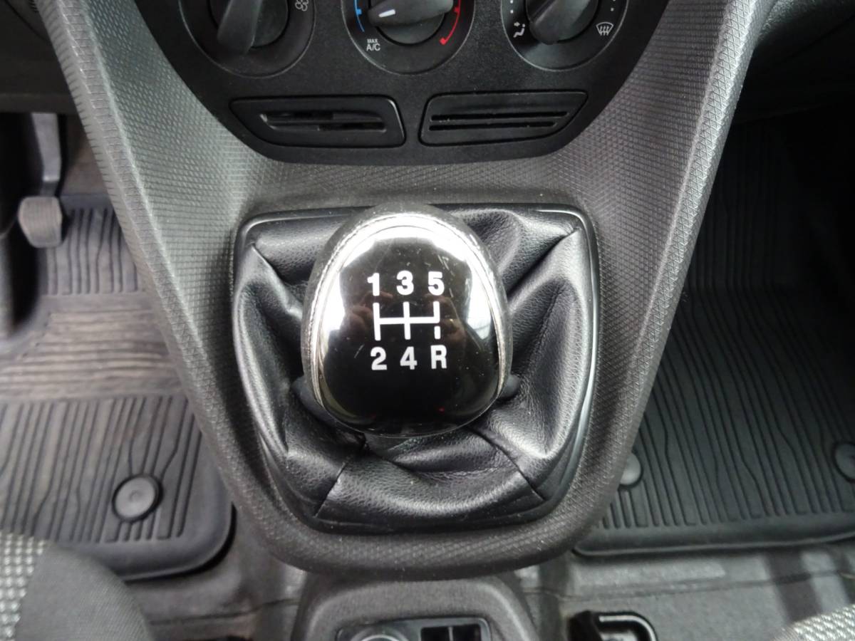Ford Transit Connect Ford Transit Connect 1.6 TDCI L1 Ambiente First Edition * MARGE * 4 SEIZOENSBANDEN !!