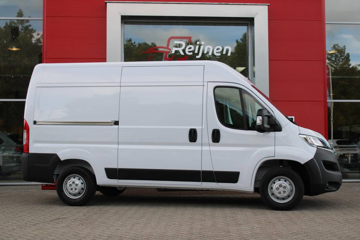 Citroën Jumper Citroen Jumper 2.2 BlueHDi 120PK L2H2 3.0t 3-ZITS | APPLE CARPLAY/ANDROID AUTO | PARK SENSOREN | CRUISE | AIRCO | TREKHAAK | ALL SEASON BANDEN |