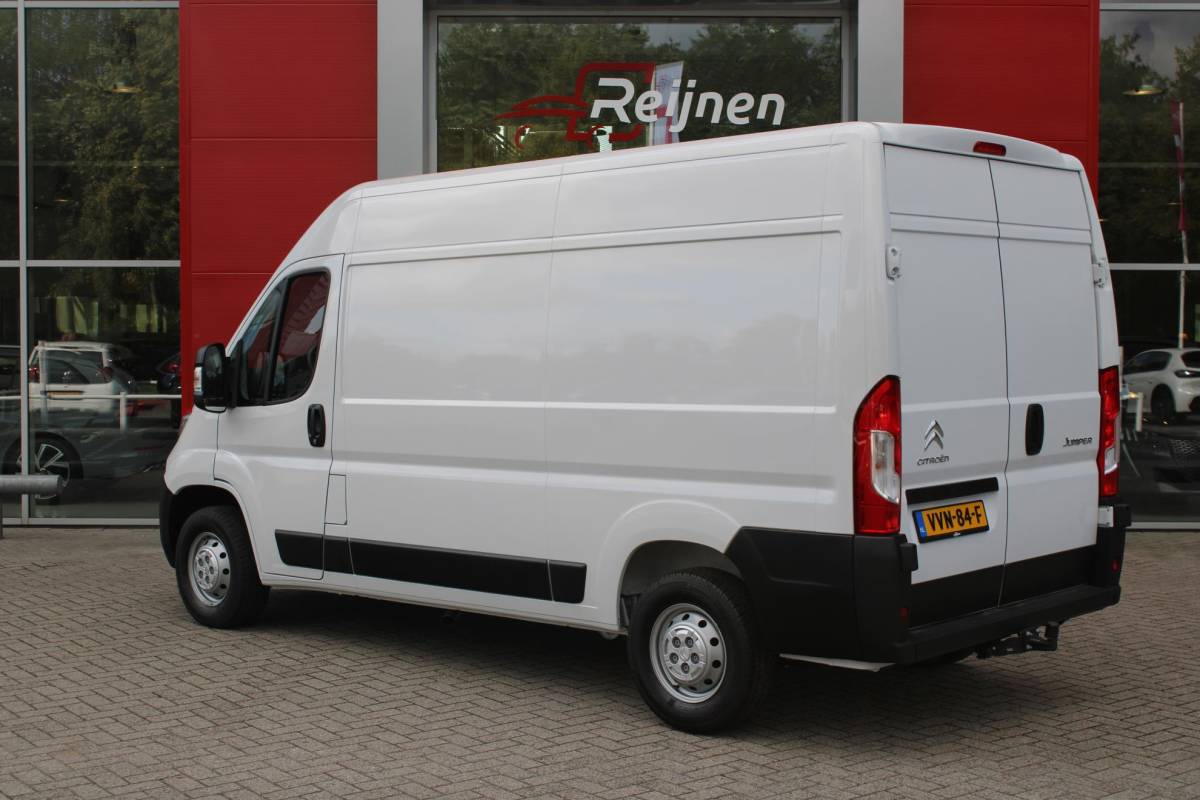 Citroën Jumper Citroen Jumper 2.2 BlueHDi 120PK L2H2 3.0t 3-ZITS | APPLE CARPLAY/ANDROID AUTO | PARK SENSOREN | CRUISE | AIRCO | TREKHAAK | ALL SEASON BANDEN |