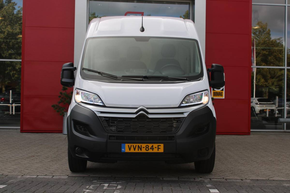 Citroën Jumper Citroen Jumper 2.2 BlueHDi 120PK L2H2 3.0t 3-ZITS | APPLE CARPLAY/ANDROID AUTO | PARK SENSOREN | CRUISE | AIRCO | TREKHAAK | ALL SEASON BANDEN |