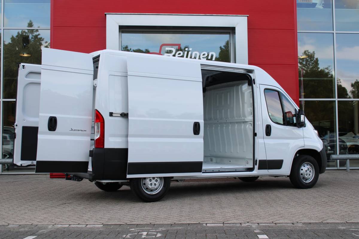 Citroën Jumper Citroen Jumper 2.2 BlueHDi 120PK L2H2 3.0t 3-ZITS | APPLE CARPLAY/ANDROID AUTO | PARK SENSOREN | CRUISE | AIRCO | TREKHAAK | ALL SEASON BANDEN |