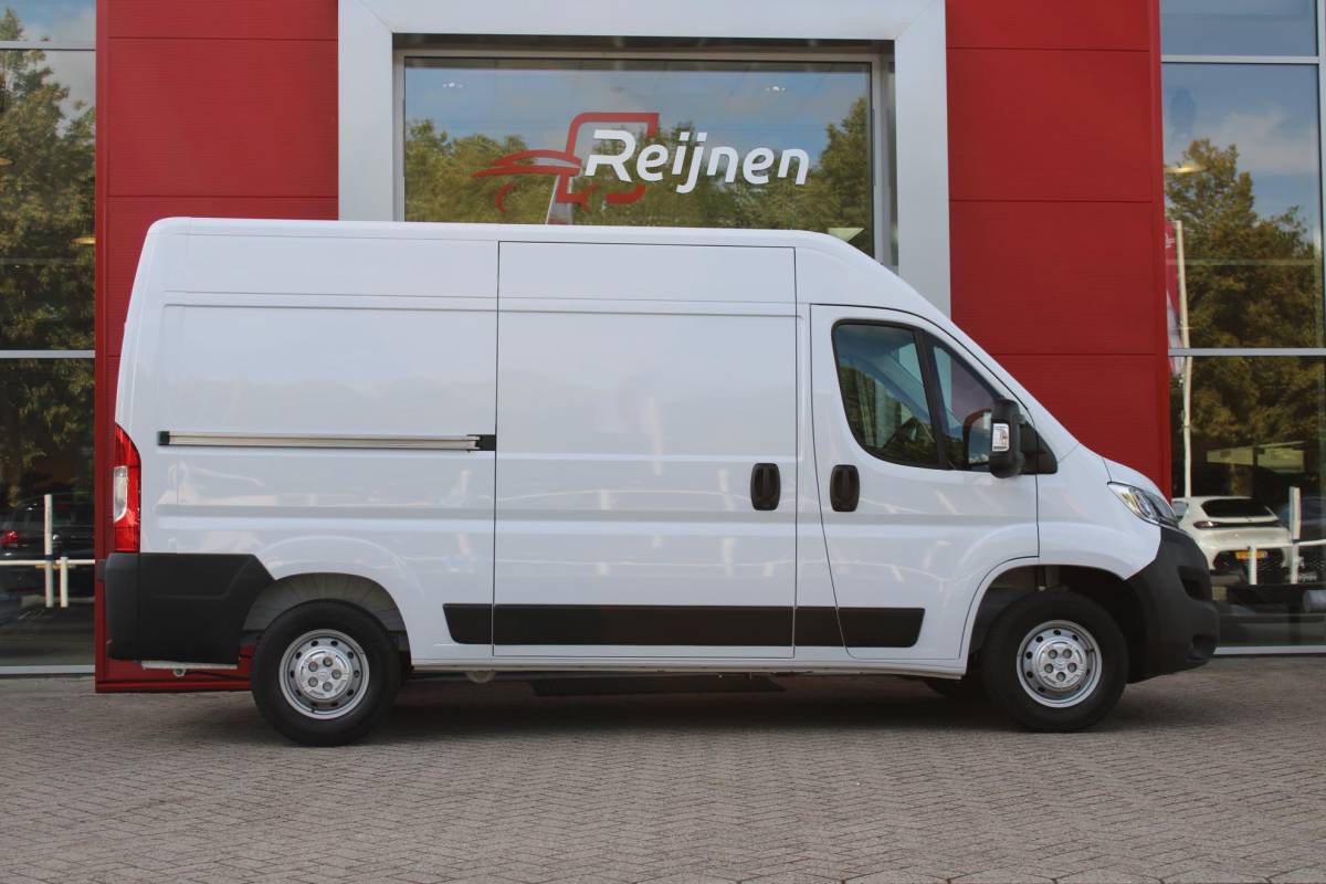 Citroën Jumper Citroen Jumper 2.2 BlueHDi 120PK L2H2 3.0t 3-ZITS | APPLE CARPLAY/ANDROID AUTO | PARK SENSOREN | CRUISE | AIRCO | TREKHAAK | ALL SEASON BANDEN |