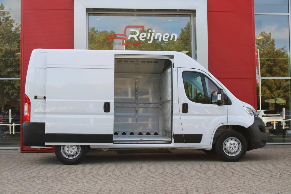 Citroën Jumper Citroen Jumper 2.2 BlueHDi 120PK L2H2 3.0t 3-ZITS | APPLE CARPLAY/ANDROID AUTO | PARK SENSOREN | CRUISE | AIRCO | TREKHAAK | ALL SEASON BANDEN |