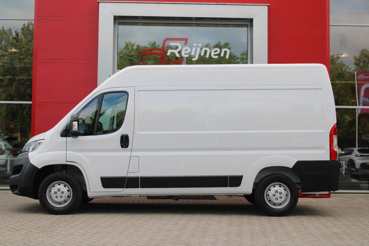 Citroën Jumper Citroen Jumper 2.2 BlueHDi 120PK L2H2 3.0t 3-ZITS | APPLE CARPLAY/ANDROID AUTO | PARK SENSOREN | CRUISE | AIRCO | TREKHAAK | ALL SEASON BANDEN |