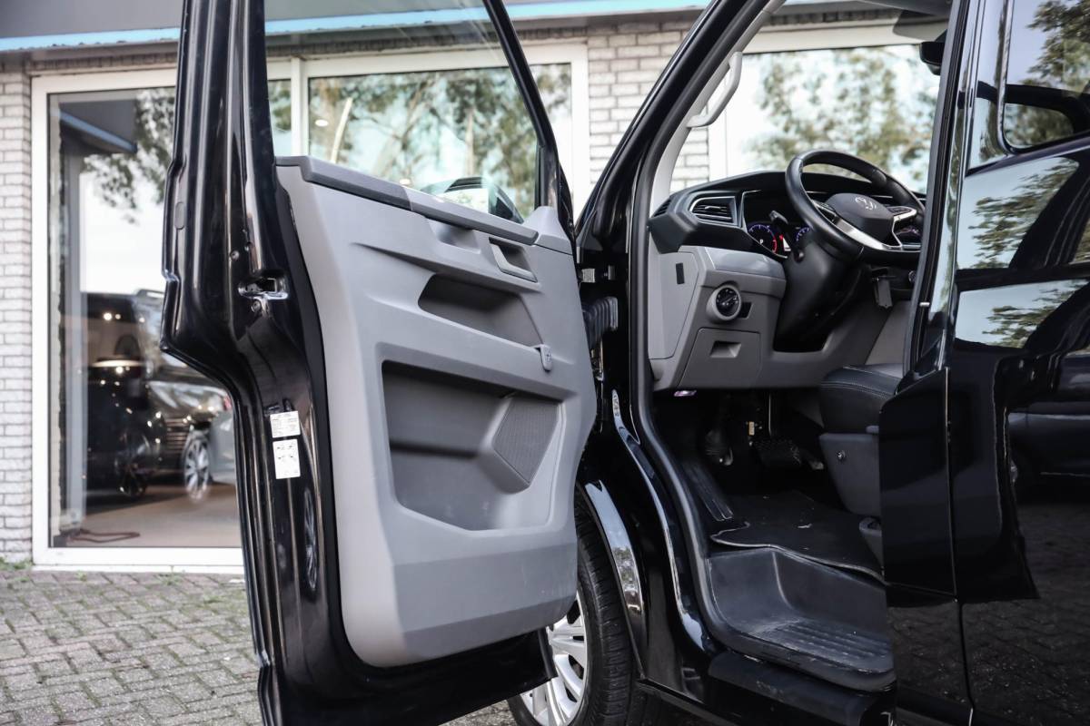 Volkswagen Transporter Volkswagen Transporter 2.0 TDI L2H1 28 Bulli Aut. Camera Stoelverwarming