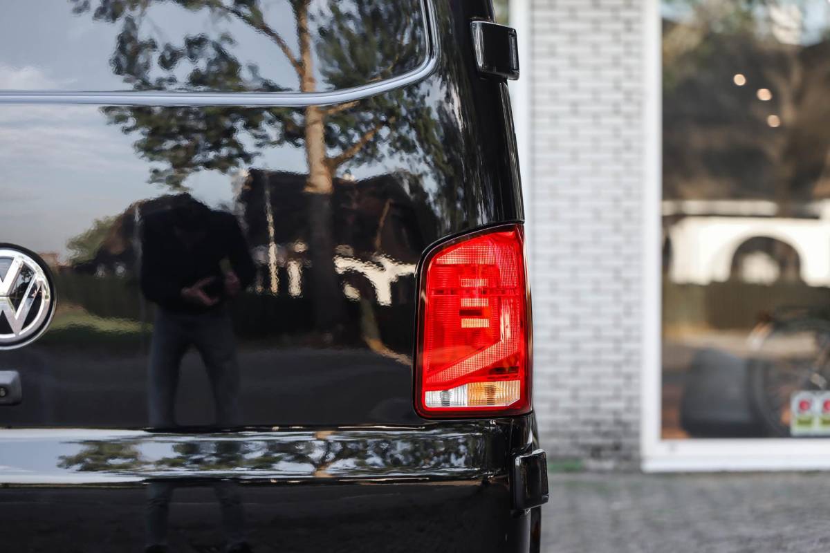 Volkswagen Transporter Volkswagen Transporter 2.0 TDI L2H1 28 Bulli Aut. Camera Stoelverwarming