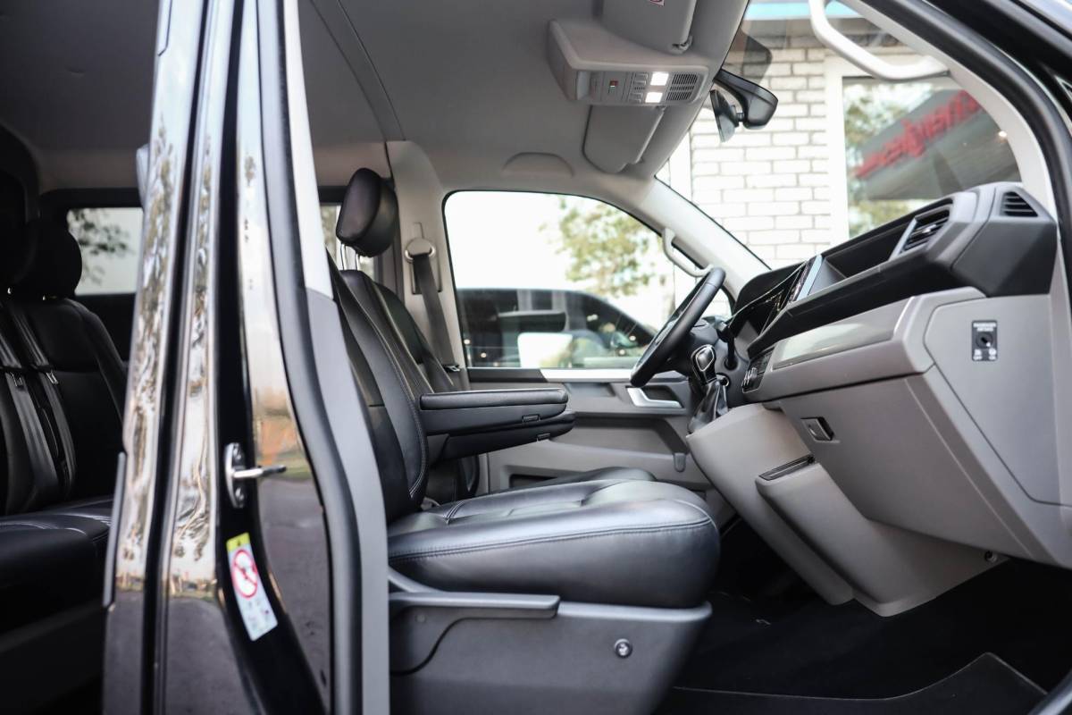 Volkswagen Transporter Volkswagen Transporter 2.0 TDI L2H1 28 Bulli Aut. Camera Stoelverwarming