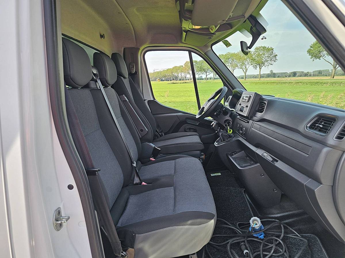 Renault Master RENAULT MASTER 2.3 Koelwagen, FRIGO, Dag/ Nacht , LAADKLEP, zijdeur, Thermoking!