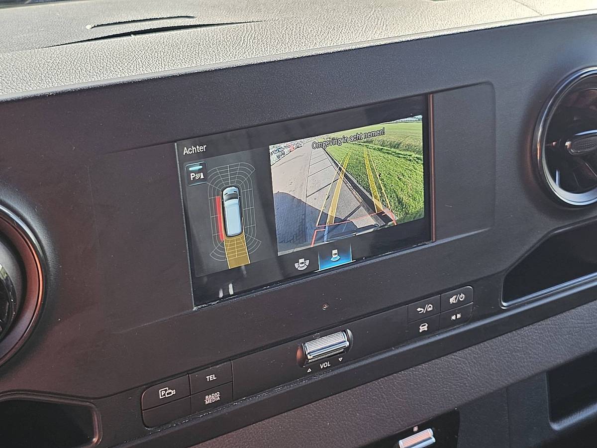Mercedes-Benz Sprinter MERCEDES-BENZ SPRINTER 315 L2H2 LED Mbux Camera 150Pk RWD-Achterwielaandrijving BPM-Vrij Lm-Velgen!