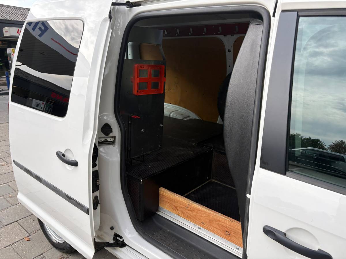 Volkswagen Caddy Volkswagen Caddy 2.0 TDI L2H1 BMT 4Motion|AUTOMAAT|NAP|trekhaak|airco|cruise|apple carplay|elektrisch pakket|EURO6