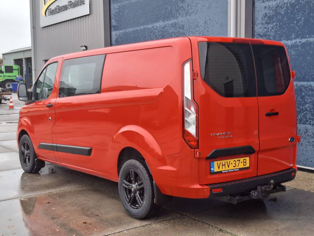Ford Transit Custom Ford Transit Custom 300 2.0 TDCI L2H1 Trend DC DUBBEL CABINE / AIRCO / CRUISE CONTROLE / TREKHAAK