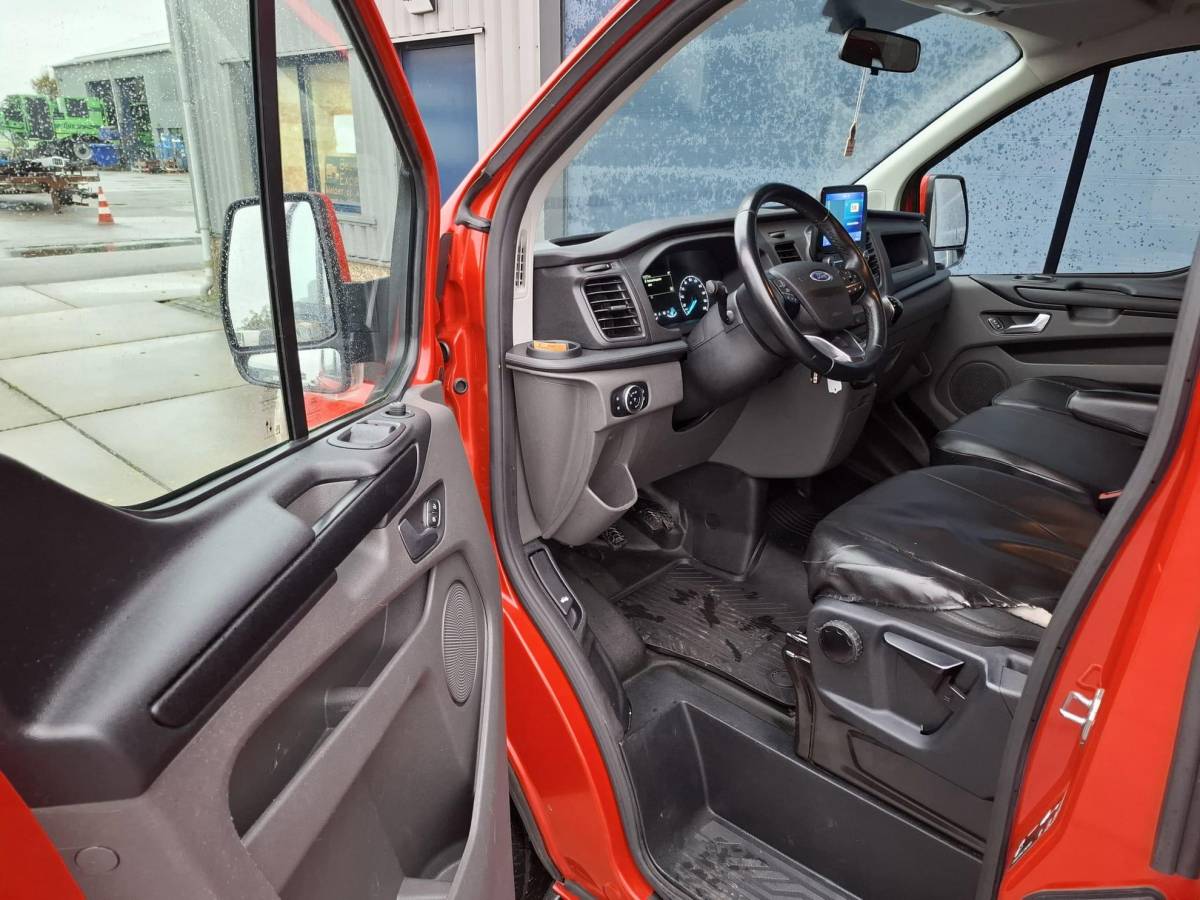 Ford Transit Custom Ford Transit Custom 300 2.0 TDCI L2H1 Trend DC DUBBEL CABINE / AIRCO / CRUISE CONTROLE / TREKHAAK