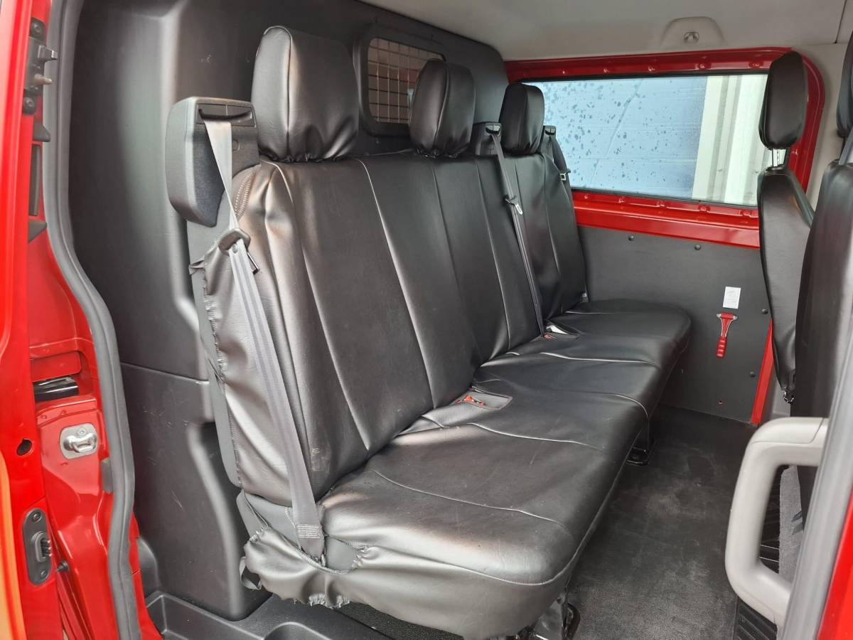 Ford Transit Custom Ford Transit Custom 300 2.0 TDCI L2H1 Trend DC DUBBEL CABINE / AIRCO / CRUISE CONTROLE / TREKHAAK