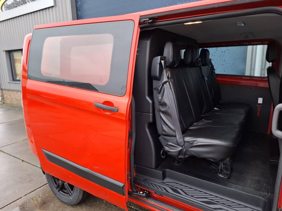 Ford Transit Custom Ford Transit Custom 300 2.0 TDCI L2H1 Trend DC DUBBEL CABINE / AIRCO / CRUISE CONTROLE / TREKHAAK