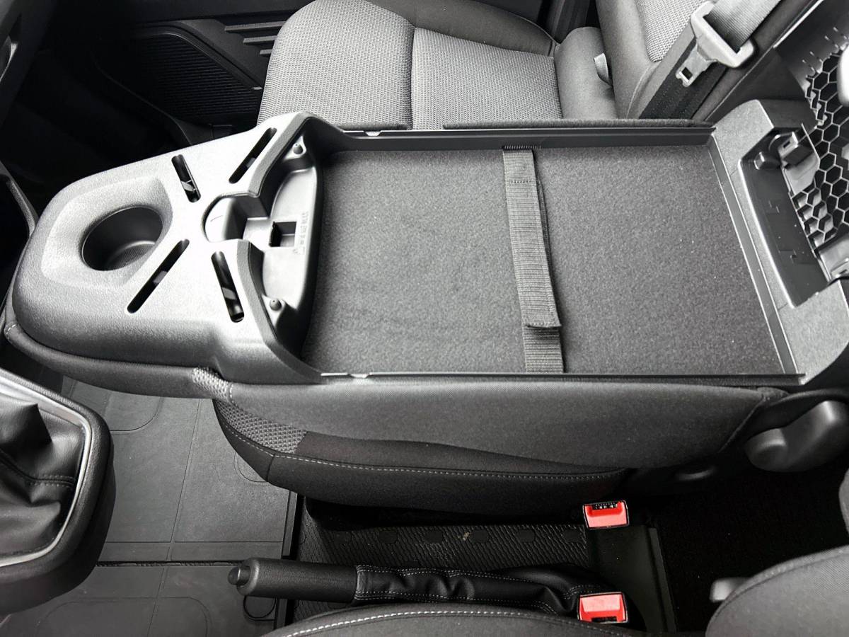 Renault Trafic Renault Trafic 2.0 Blue dCi 150 EDC T30 L2H1 Advance Dubbele Cabine Navigatie Airco Lichtmetalen velgen Betimmering Trekhaak Camera Parkeer sensoren Dab