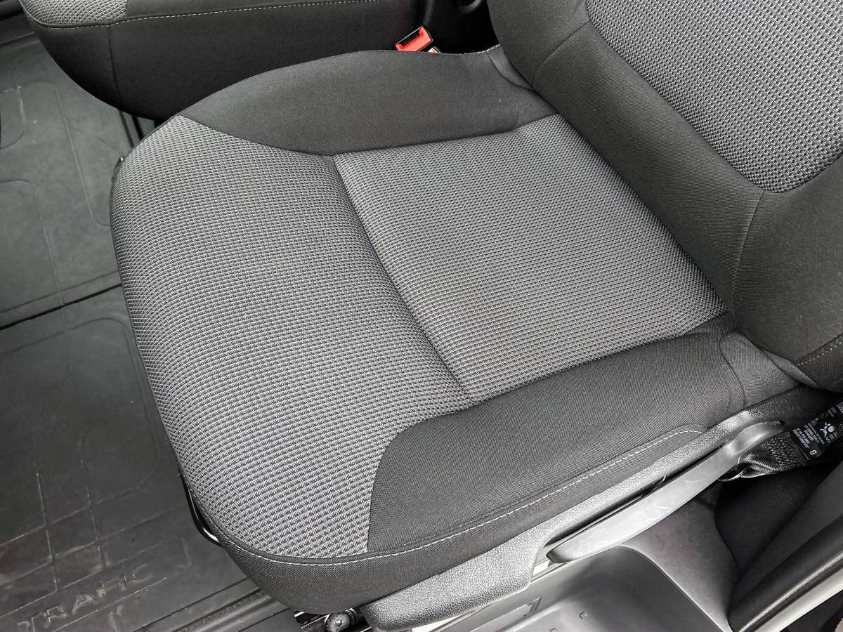 Renault Trafic Renault Trafic 2.0 Blue dCi 150 EDC T30 L2H1 Advance Dubbele Cabine Navigatie Airco Lichtmetalen velgen Betimmering Trekhaak Camera Parkeer sensoren Dab