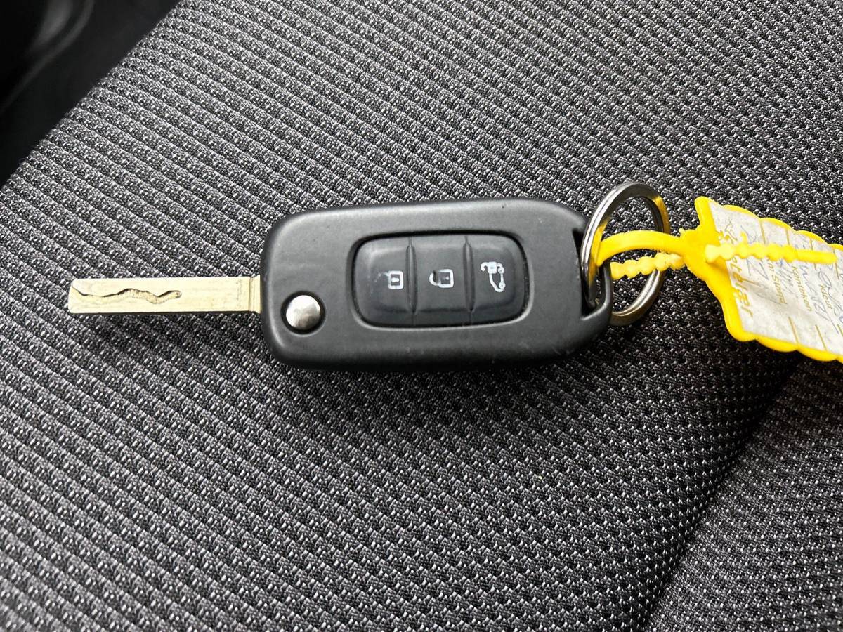 Renault Trafic Renault Trafic 2.0 Blue dCi 150 EDC T30 L2H1 Advance Dubbele Cabine Navigatie Airco Lichtmetalen velgen Betimmering Trekhaak Camera Parkeer sensoren Dab