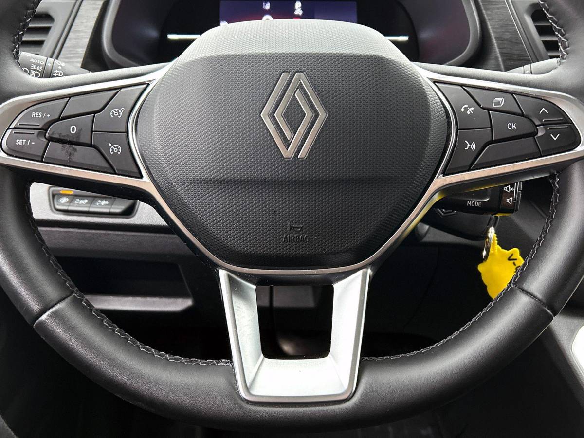 Renault Trafic Renault Trafic 2.0 Blue dCi 150 EDC T30 L2H1 Advance Dubbele Cabine Navigatie Airco Lichtmetalen velgen Betimmering Trekhaak Camera Parkeer sensoren Dab