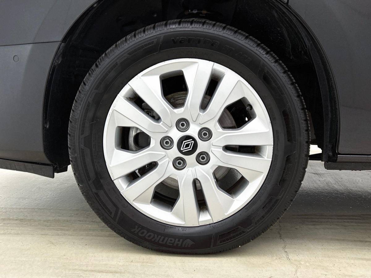 Renault Trafic Renault Trafic 2.0 Blue dCi 150 EDC T30 L2H1 Advance Dubbele Cabine Navigatie Airco Lichtmetalen velgen Betimmering Trekhaak Camera Parkeer sensoren Dab