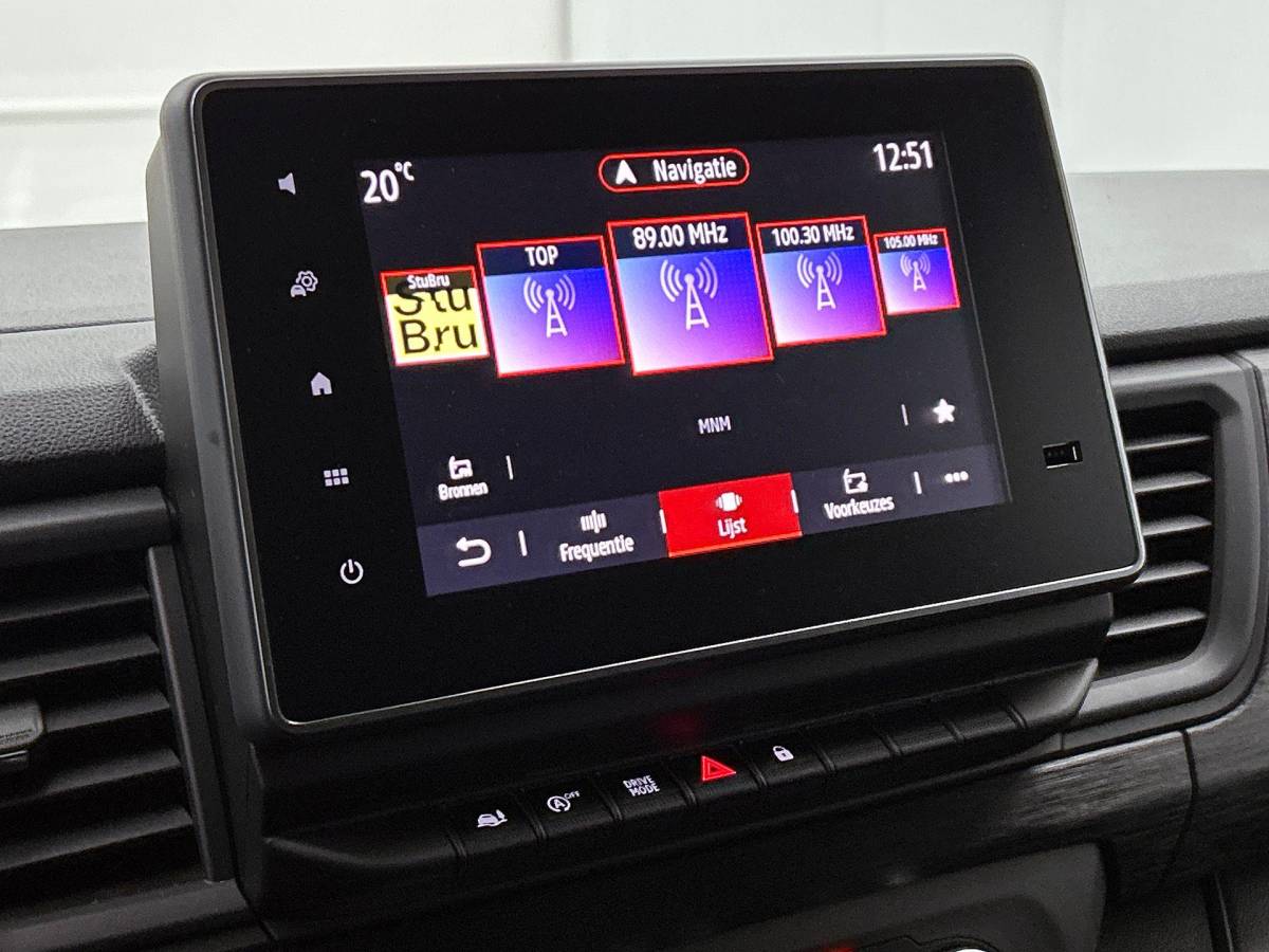 Renault Trafic Renault Trafic 2.0 Blue dCi 150 EDC T30 L2H1 Advance Dubbele Cabine Navigatie Airco Lichtmetalen velgen Betimmering Trekhaak Camera Parkeer sensoren Dab