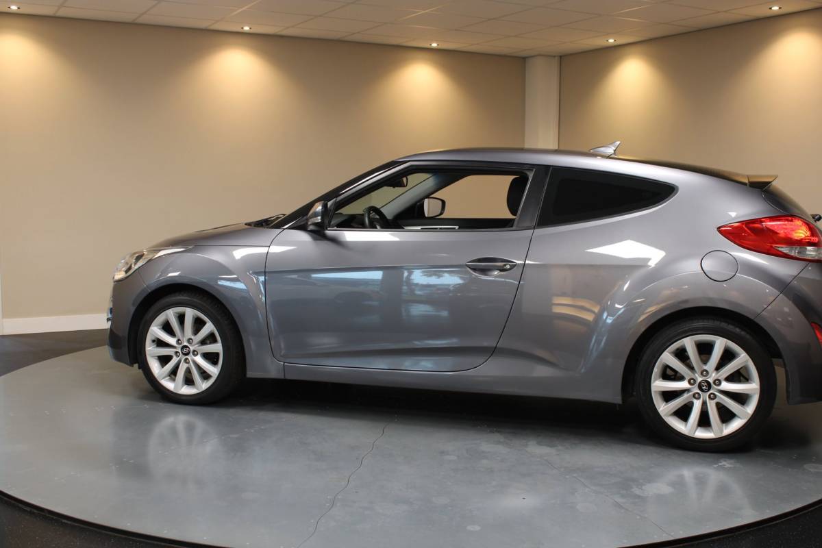 Hyundai Veloster Hyundai Veloster 1.6 GDI i-Motion *140Pk!* All-seasons|LED|17”|Airco|Elektr.Pakket|Autom.Ruitenwissers|Isofix|Betrouwbaar!