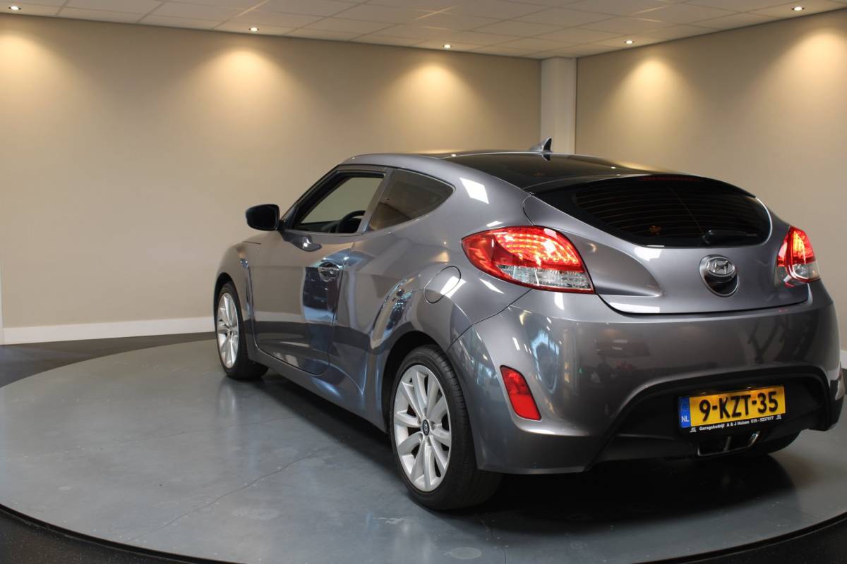 Hyundai Veloster Hyundai Veloster 1.6 GDI i-Motion *140Pk!* All-seasons|LED|17”|Airco|Elektr.Pakket|Autom.Ruitenwissers|Isofix|Betrouwbaar!