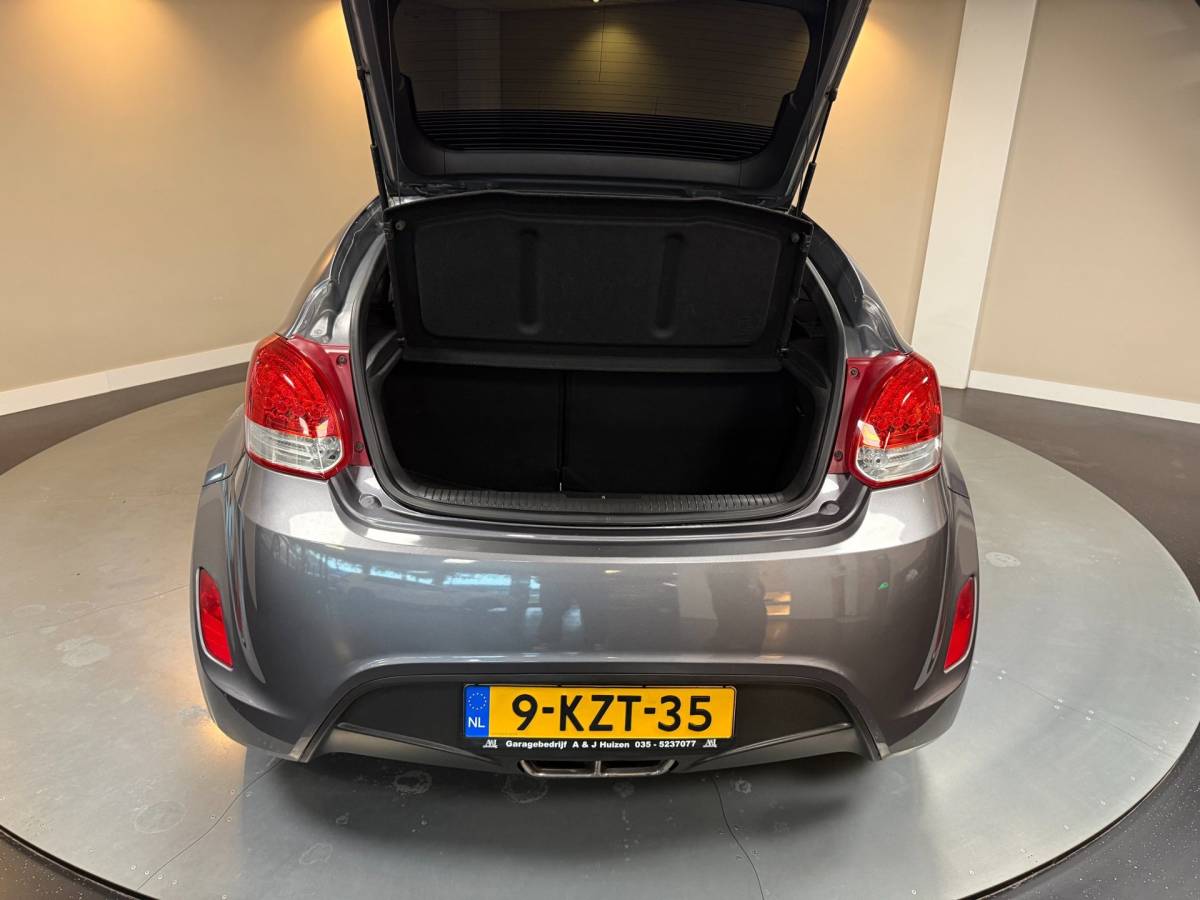 Hyundai Veloster Hyundai Veloster 1.6 GDI i-Motion *140Pk!* All-seasons|LED|17”|Airco|Elektr.Pakket|Autom.Ruitenwissers|Isofix|Betrouwbaar!