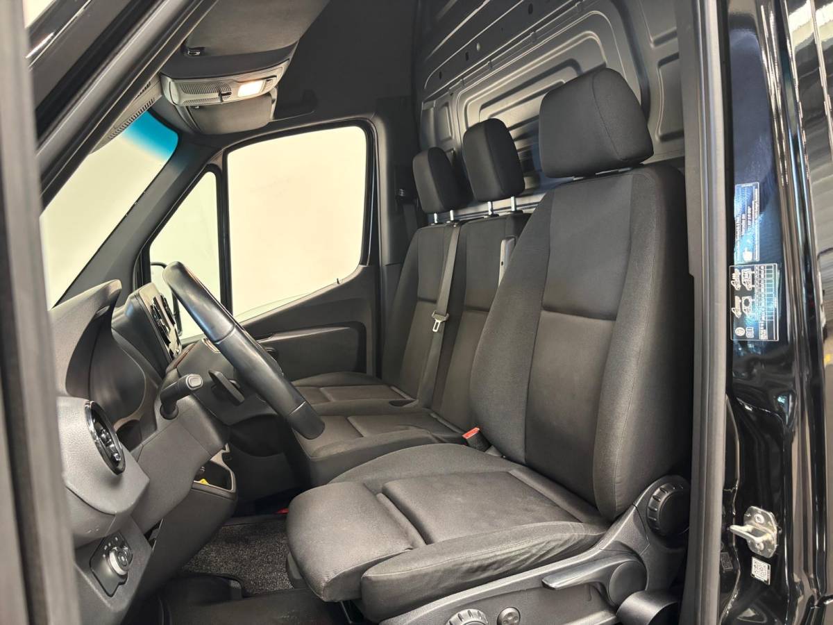 Mercedes-Benz Sprinter Mercedes-Benz Sprinter 315 1.9 CDI L2H2 RWD Automaat 9-G tronic Airco Navigatie Camera Cruise control 3Zits Electra pakket DAB
