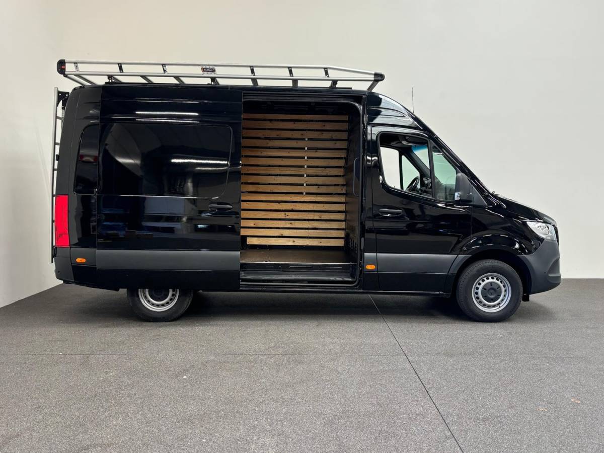 Mercedes-Benz Sprinter Mercedes-Benz Sprinter 315 1.9 CDI L2H2 RWD Automaat 9-G tronic Airco Navigatie Camera Cruise control 3Zits Electra pakket DAB