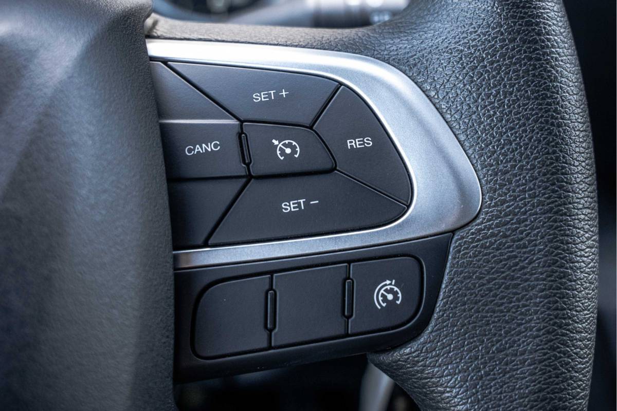 Iveco Daily Iveco Daily 3.0L 40C18 | N1 | L4H2 | Cruise | Volledig Ingericht | Airco | Trekhaak | Imperiaal