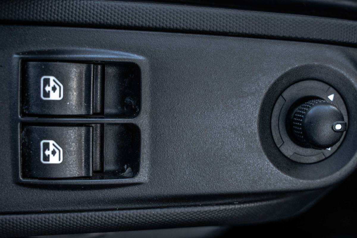 Iveco Daily Iveco Daily 3.0L 40C18 | N1 | L4H2 | Cruise | Volledig Ingericht | Airco | Trekhaak | Imperiaal