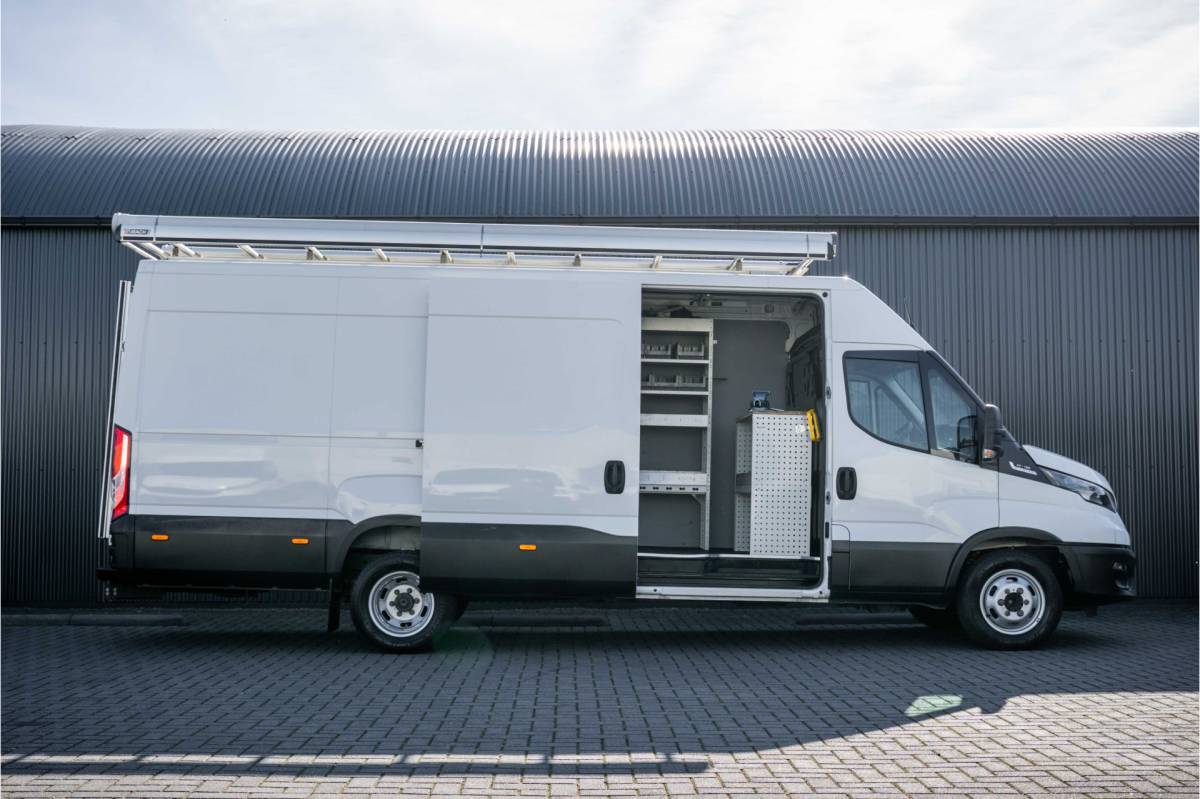 Iveco Daily Iveco Daily 3.0L 40C18 | N1 | L4H2 | Cruise | Volledig Ingericht | Airco | Trekhaak | Imperiaal