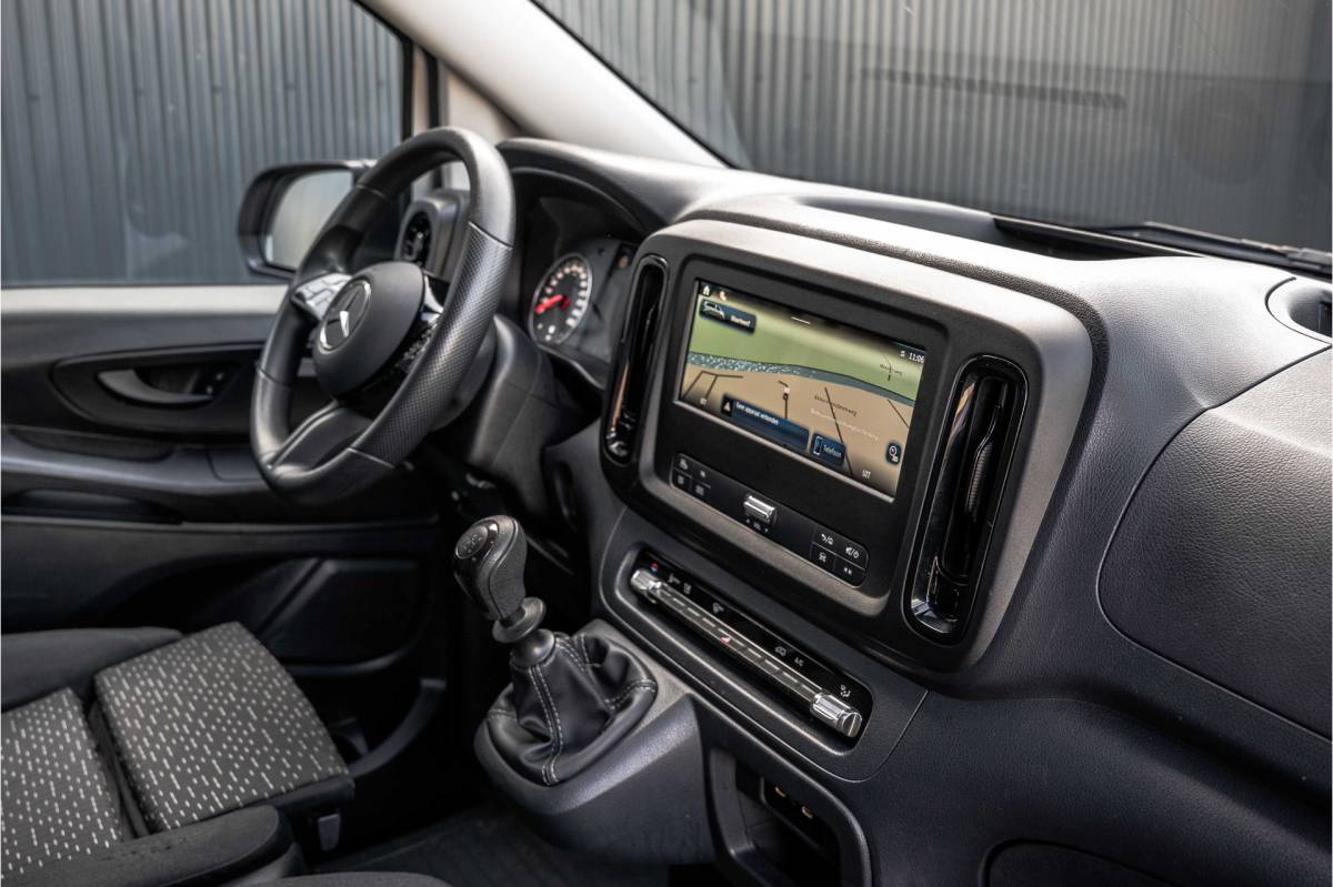 Mercedes-Benz Vito Mercedes-Benz Vito 116 CDI | Facelift | 3-Zits | Camera | Cruise | PDC | Stoelverw. | Airco