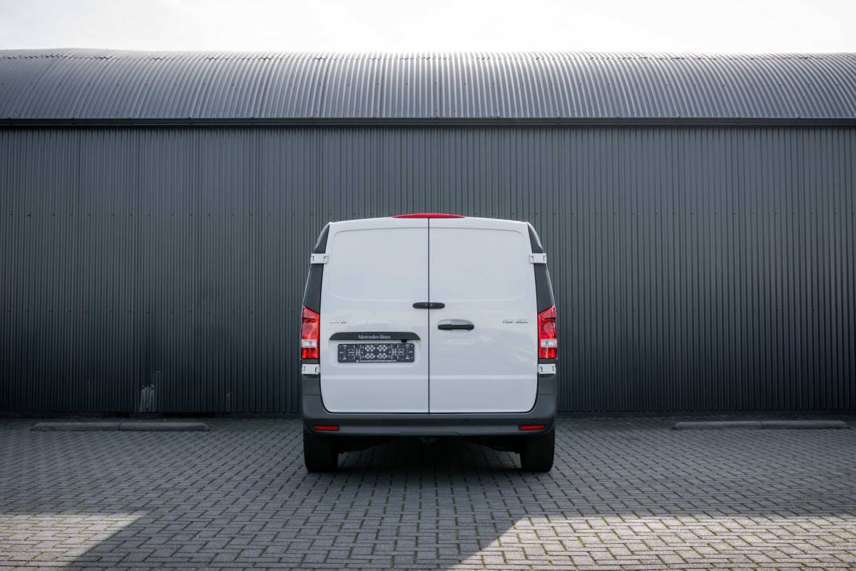 Mercedes-Benz Vito Mercedes-Benz Vito 116 CDI | Facelift | 3-Zits | Camera | Cruise | PDC | Stoelverw. | Airco