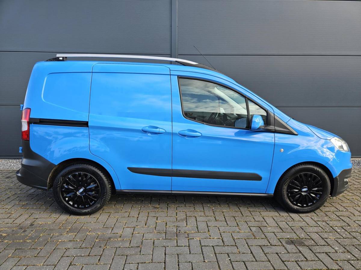 Ford Transit Courier Ford Transit Courier 1.5 TDCI Airco Navi Cruise EU 6