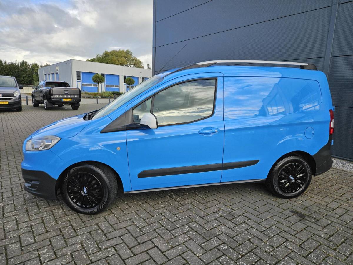 Ford Transit Courier Ford Transit Courier 1.5 TDCI Airco Navi Cruise EU 6