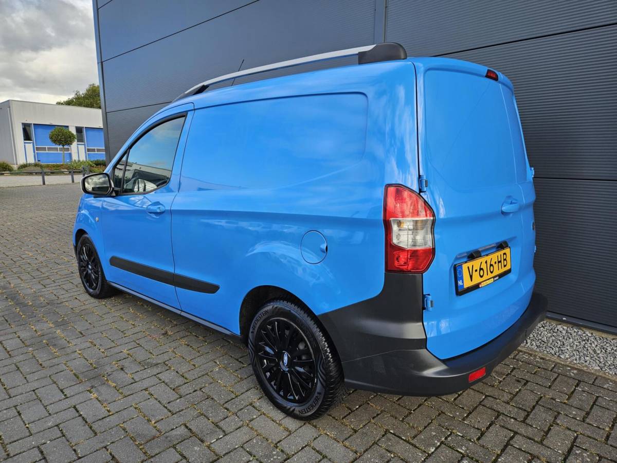 Ford Transit Courier Ford Transit Courier 1.5 TDCI Airco Navi Cruise EU 6