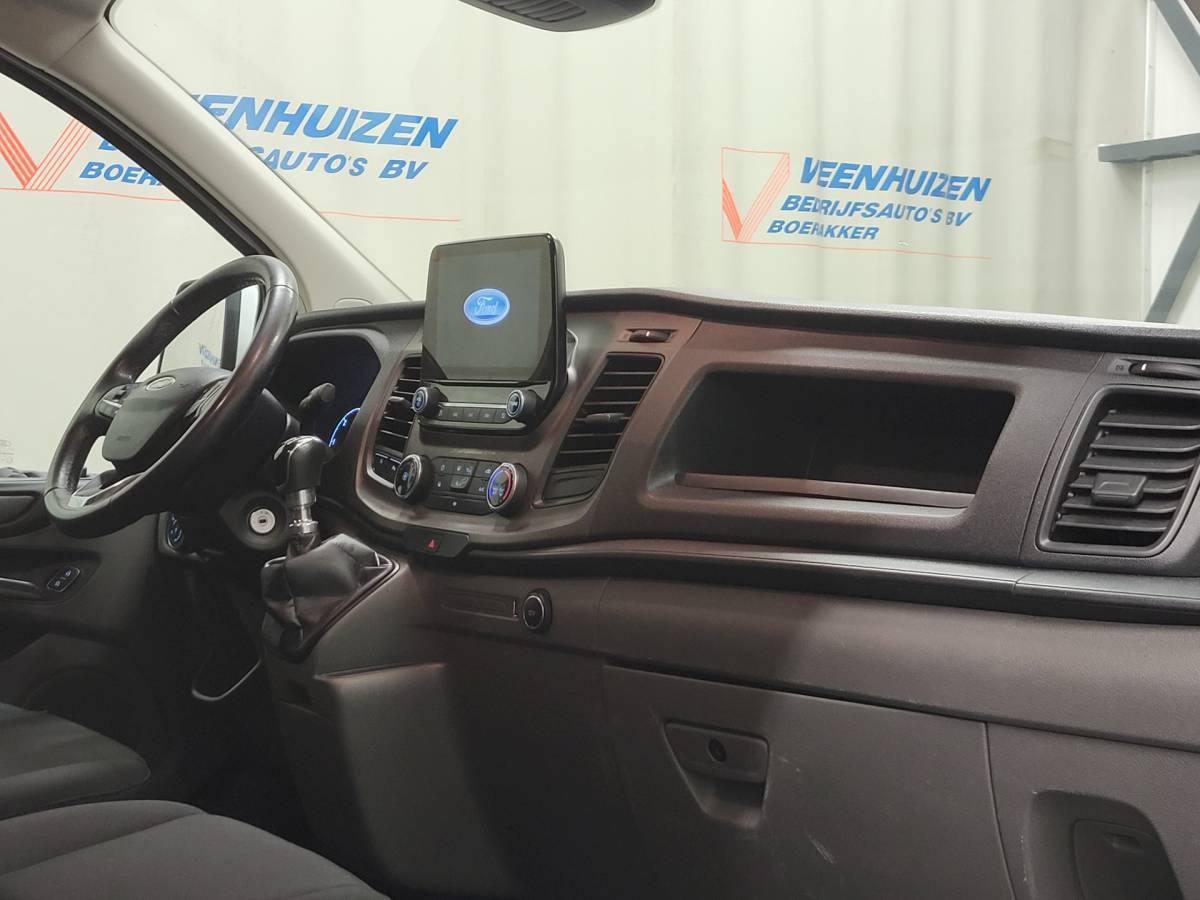 Ford Transit Custom Ford Transit Custom 2.0TDCI L2/H1 Inrichting 3-Zits Euro 6!