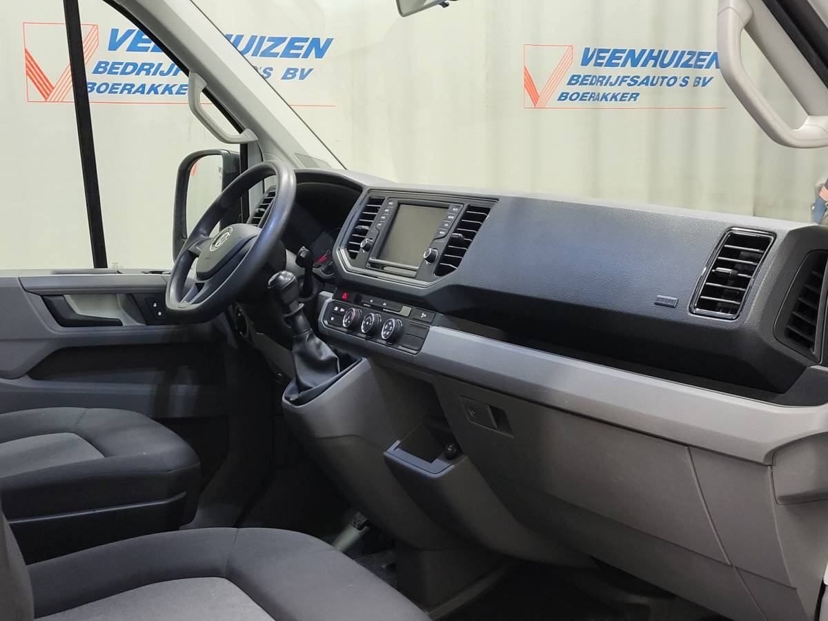 Volkswagen Crafter Volkswagen Crafter 2.0TDI L3/H3 3000kg Trekgewicht Euro 6!