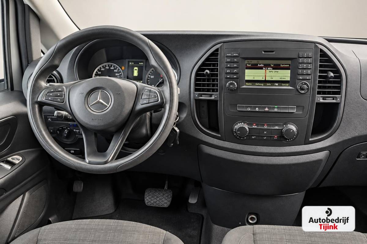 Mercedes-Benz Vito Mercedes-Benz Vito 116 CDI Extra Lang DC Comfort | Automaat | 6-persoons | Trekhaak | Camera | Cruise | PDC |