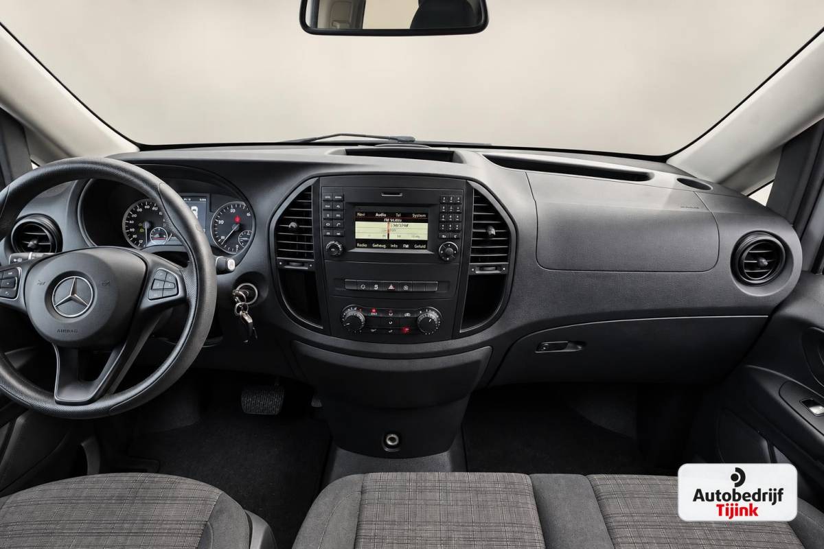 Mercedes-Benz Vito Mercedes-Benz Vito 116 CDI Extra Lang DC Comfort | Automaat | 6-persoons | Trekhaak | Camera | Cruise | PDC |